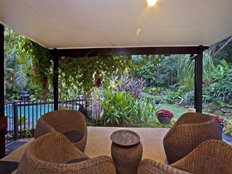 66 Hutchinson Street, Whitfield QLD 4870