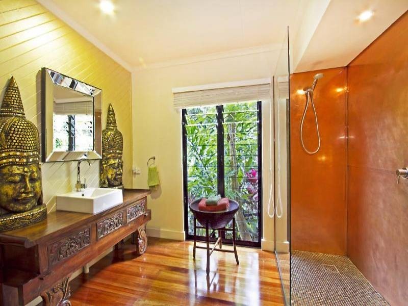 66 Hutchinson Street, Whitfield QLD 4870
