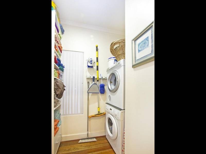 66 Hutchinson Street, Whitfield QLD 4870