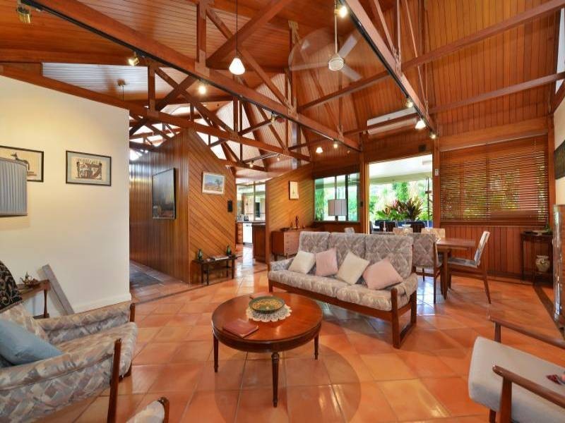 39 Kevin Street, Whitfield QLD 4870