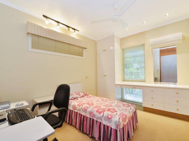 39 Kevin Street, Whitfield QLD 4870