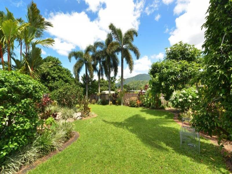 39 Kevin Street, Whitfield QLD 4870