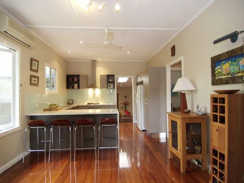 39 Machan Street, Machans Beach QLD 4878