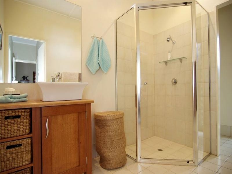 39 Machan Street, Machans Beach QLD 4878