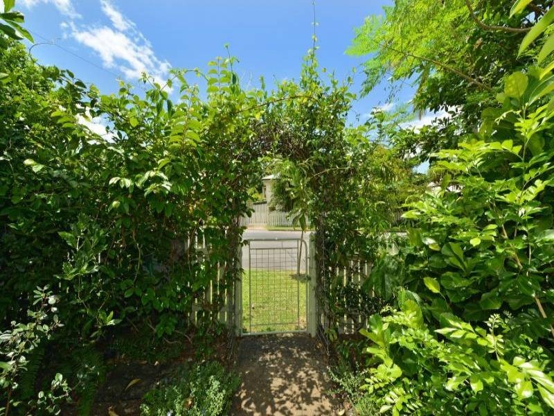 15 Diehm Street, Aeroglen QLD 4870