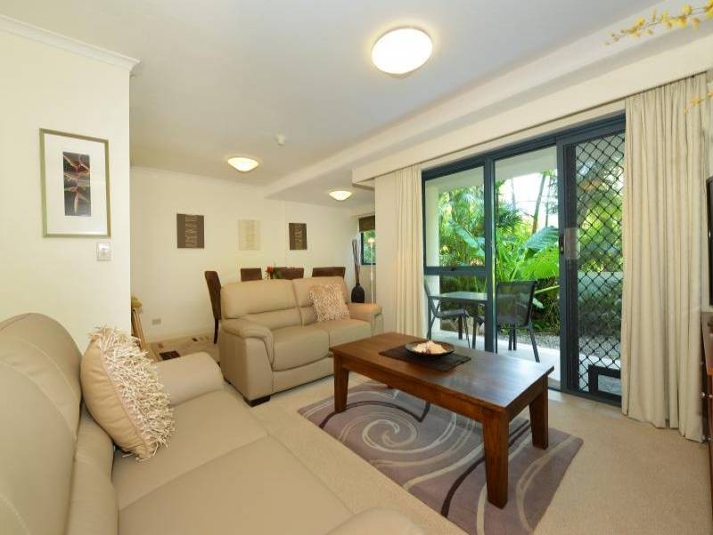 2/181 Esplanade, Cairns North QLD 4870