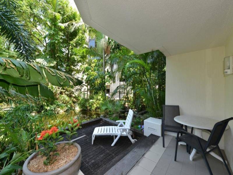 2/181 Esplanade, Cairns North QLD 4870