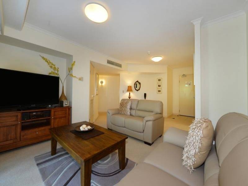 2/181 Esplanade, Cairns North QLD 4870