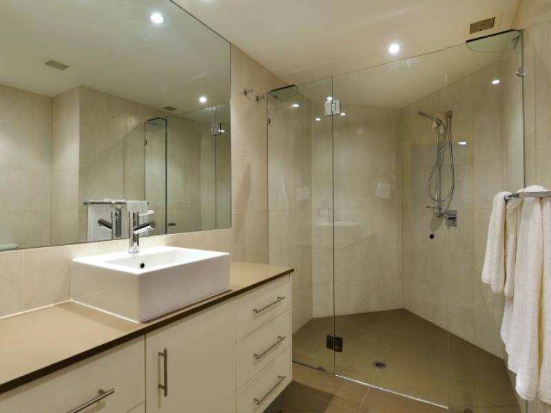 2/181 Esplanade, Cairns North QLD 4870