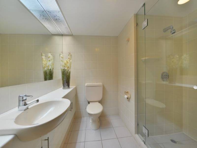2/181 Esplanade, Cairns North QLD 4870