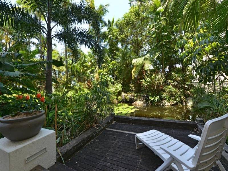 2/181 Esplanade, Cairns North QLD 4870