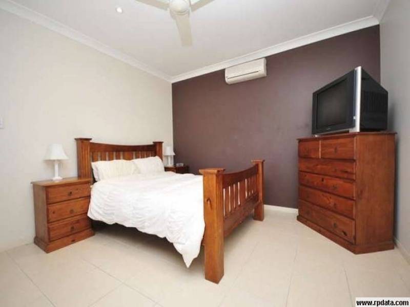 20 Pilosa Street, Redlynch QLD 4870