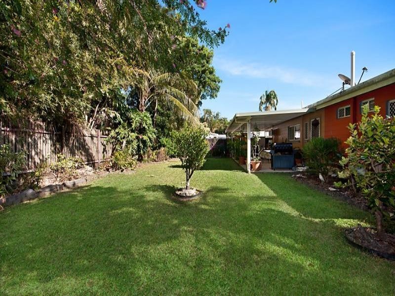 13 Huon Street, Trinity Beach QLD 4879