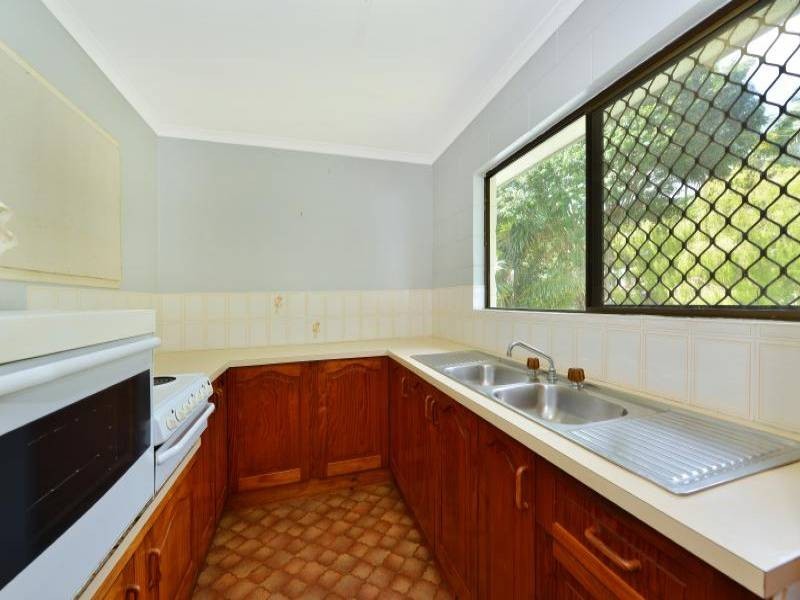 36 Mackey Close, Brinsmead QLD 4870