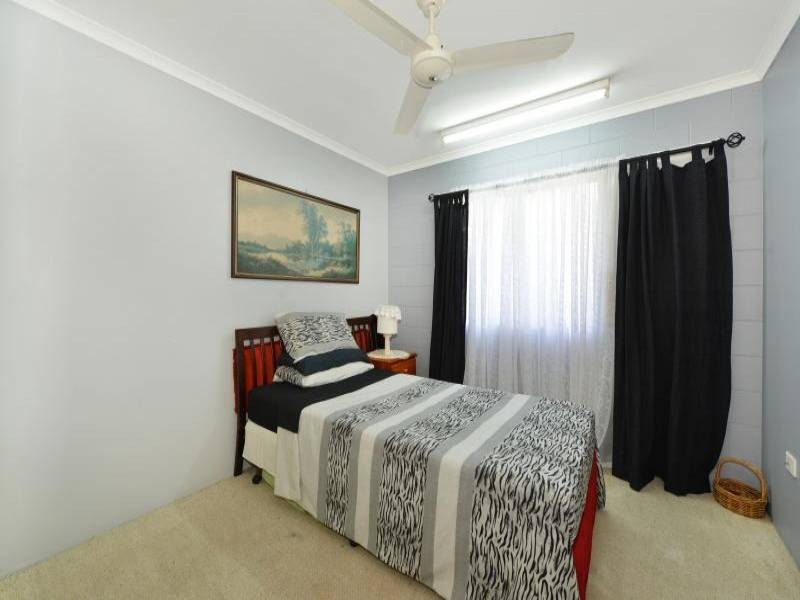 36 Mackey Close, Brinsmead QLD 4870