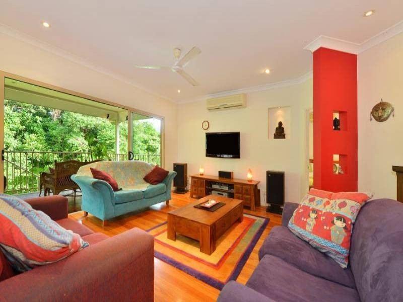 28 Gloucester Street, Whitfield QLD 4870
