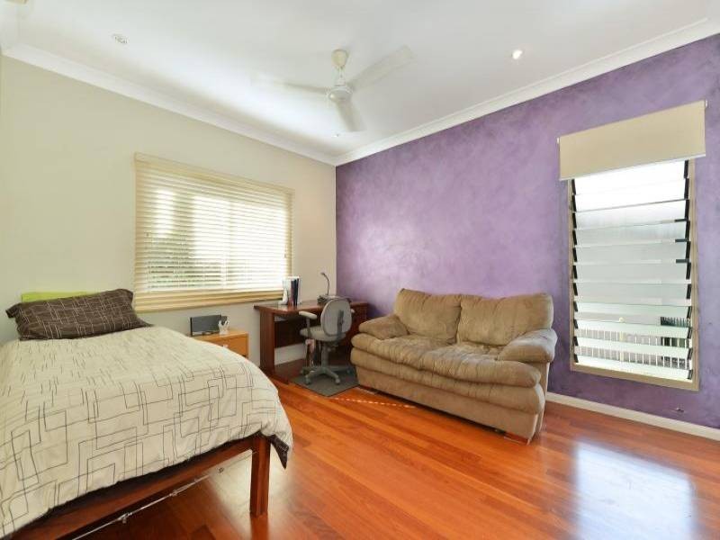 28 Gloucester Street, Whitfield QLD 4870