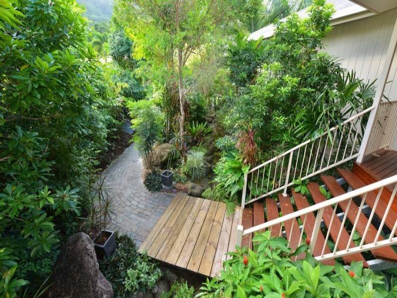 28 Gloucester Street, Whitfield QLD 4870