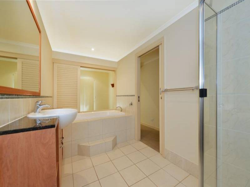 22/5 Arlington Esp, Clifton Beach QLD 4879