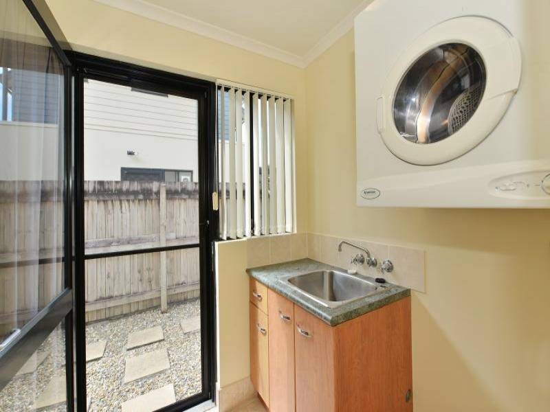 22/5 Arlington Esp, Clifton Beach QLD 4879