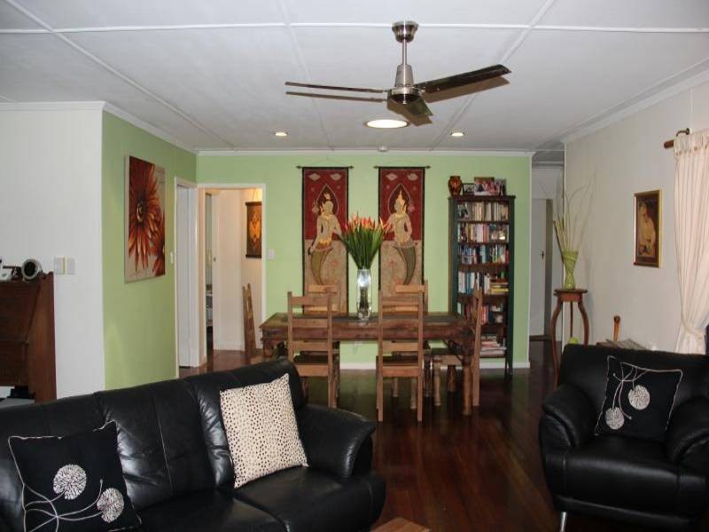 24 Hodel Street, Whitfield QLD 4870