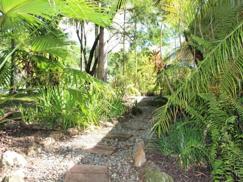 24 Hodel Street, Whitfield QLD 4870