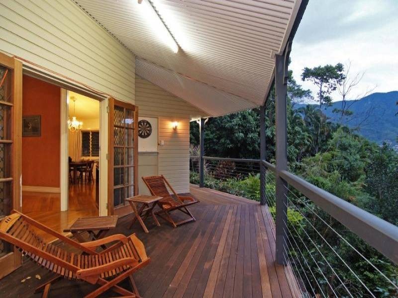 2 Charlekata Close, Freshwater QLD 4870