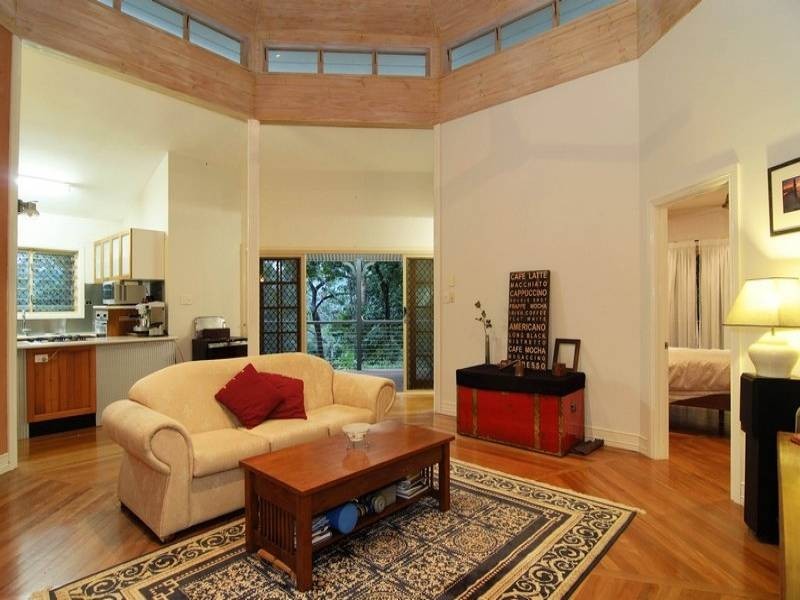 2 Charlekata Close, Freshwater QLD 4870