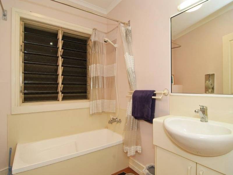 2 Charlekata Close, Freshwater QLD 4870