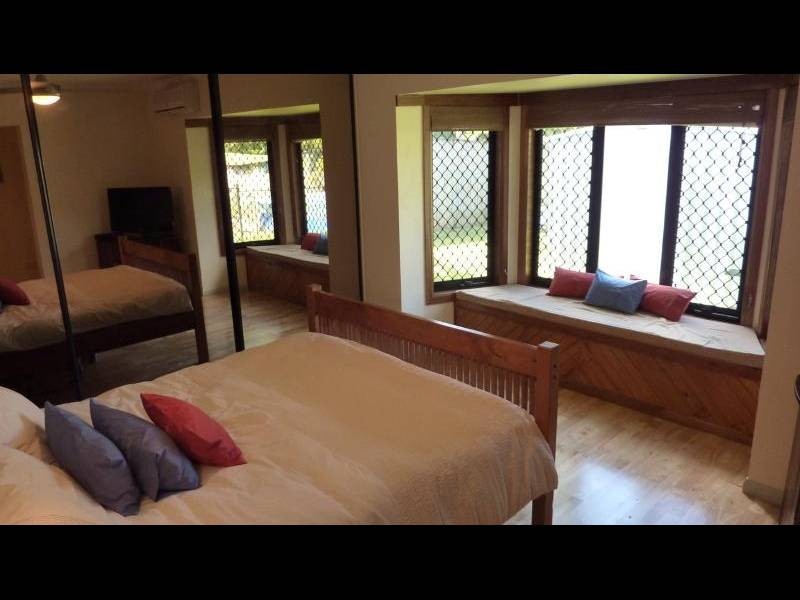 182 Jensen Street, Edge Hill QLD 4870