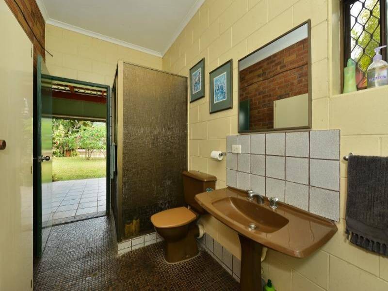 191 Irene Street, Kanimbla QLD 4870