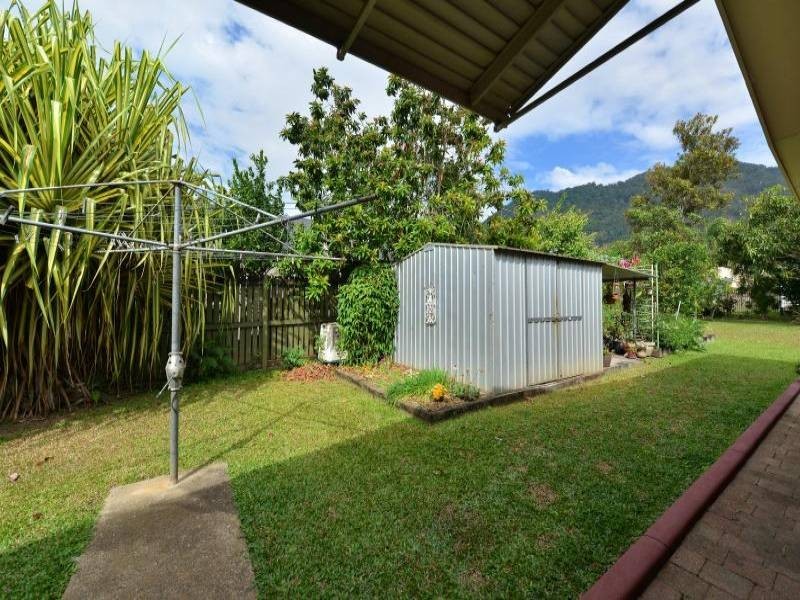191 Irene Street, Kanimbla QLD 4870