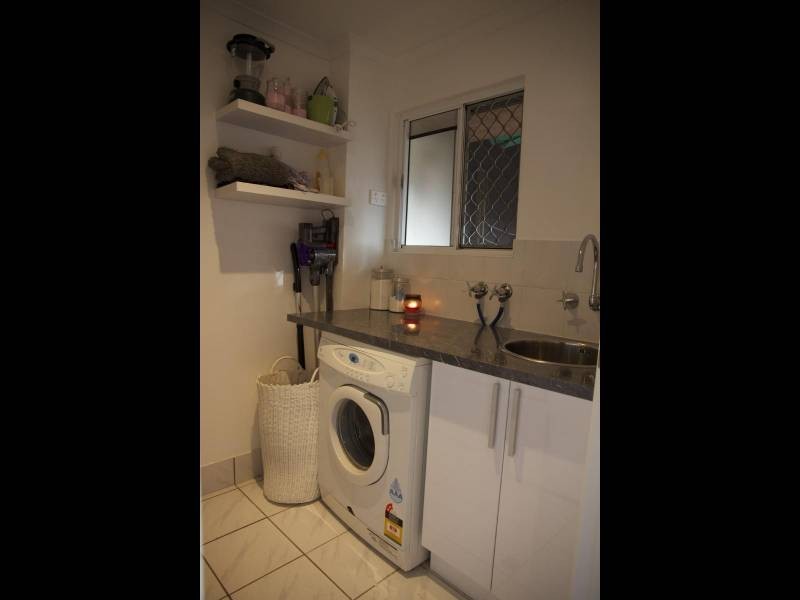 2/15-17 Vallely, Freshwater QLD 4870