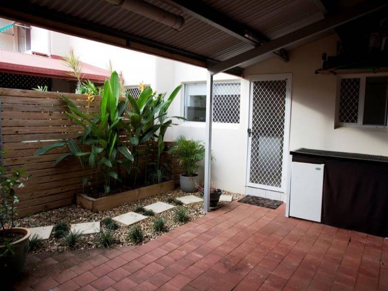 2/15-17 Vallely, Freshwater QLD 4870