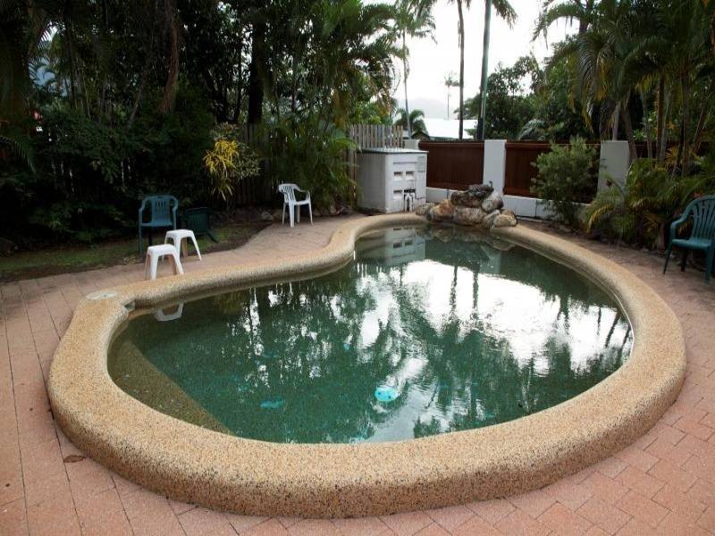 2/15-17 Vallely, Freshwater QLD 4870