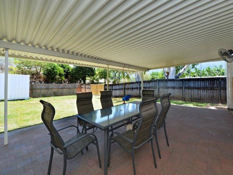 17 Longden Street, Brinsmead QLD 4870