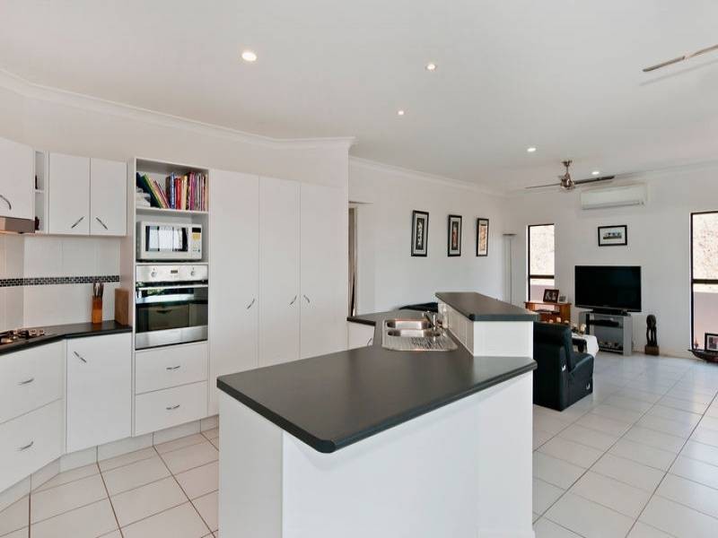 48 Flindersia Street, Redlynch QLD 4870