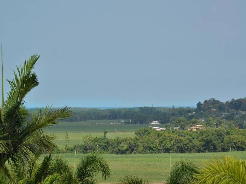 48 Pepperwood Street, Redlynch QLD 4870