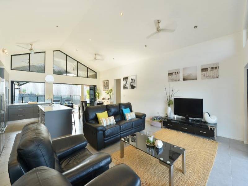 48 Pepperwood Street, Redlynch QLD 4870