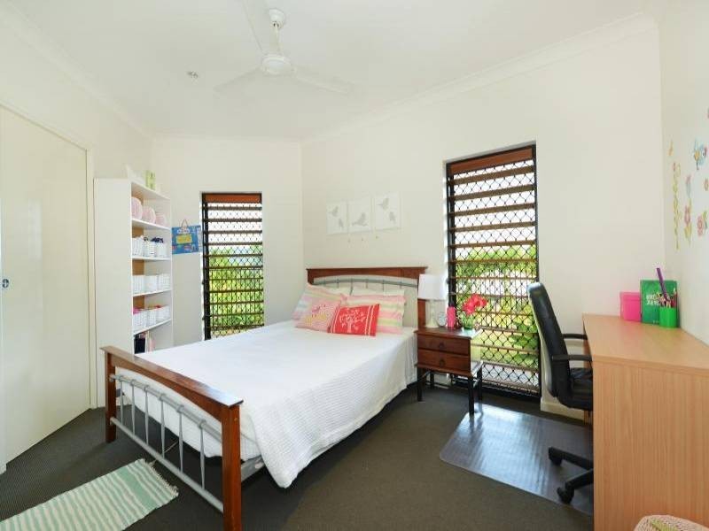 48 Pepperwood Street, Redlynch QLD 4870