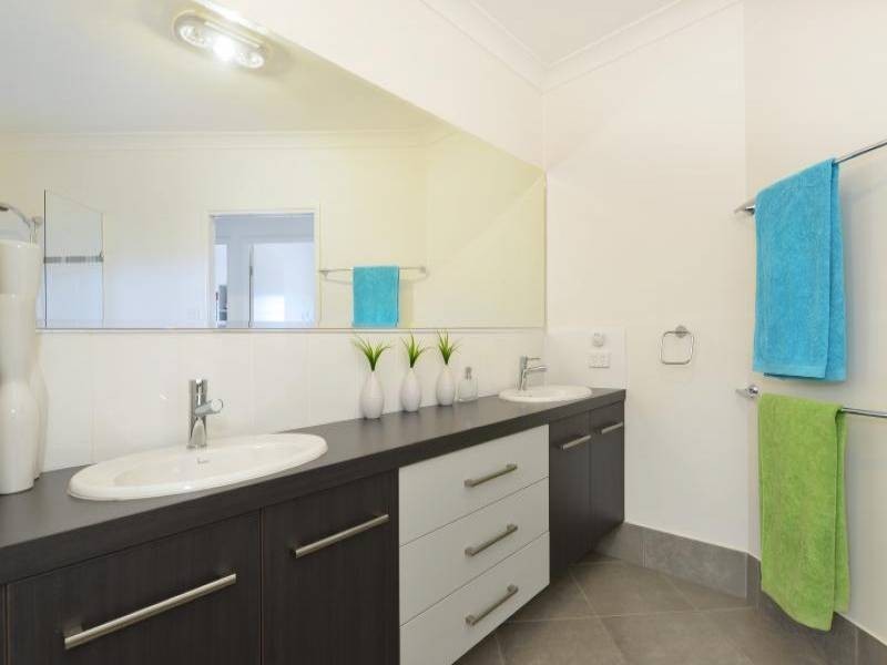 48 Pepperwood Street, Redlynch QLD 4870
