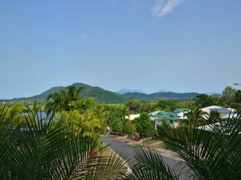 48 Pepperwood Street, Redlynch QLD 4870