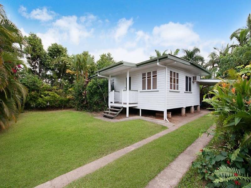 287 Pease Street, Edge Hill QLD 4870