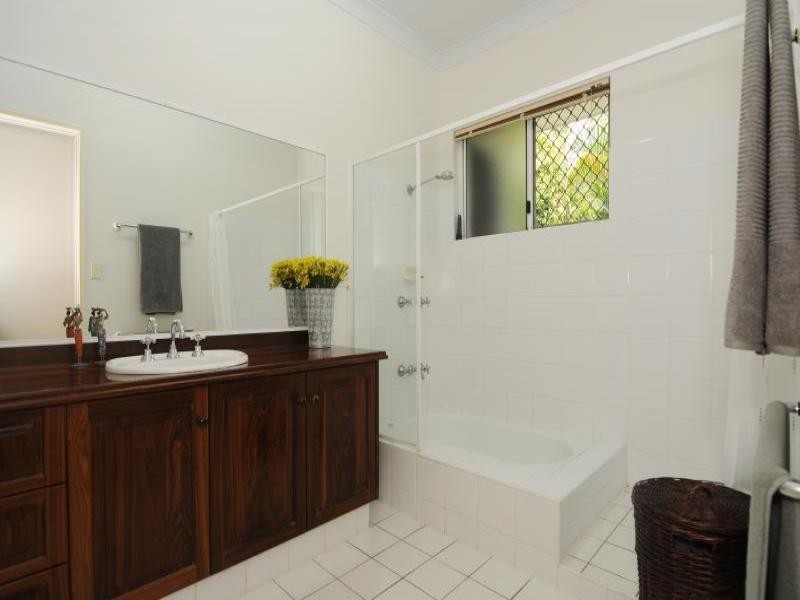 7 Rogers Close, Whitfield QLD 4870