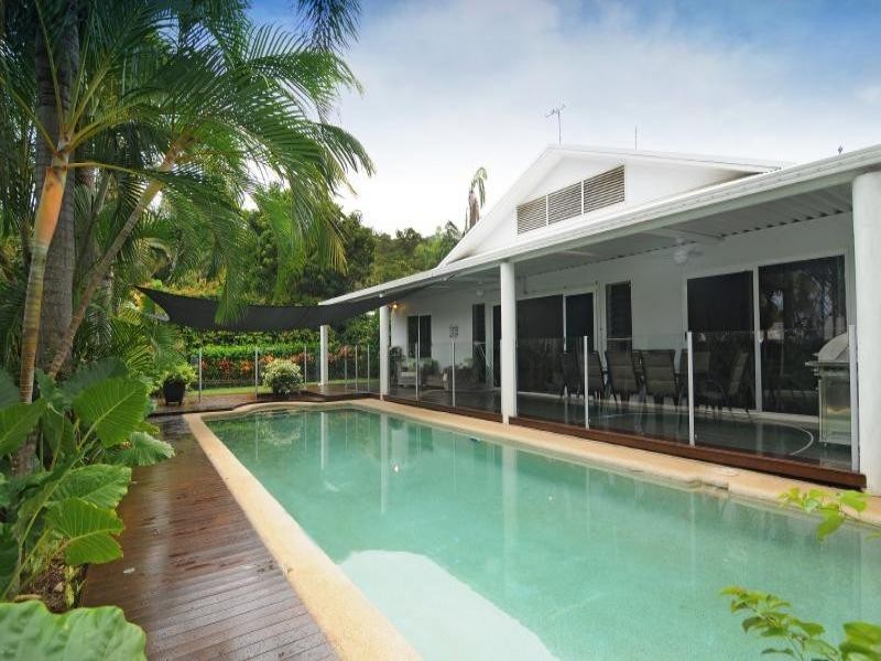 7 Rogers Close, Whitfield QLD 4870
