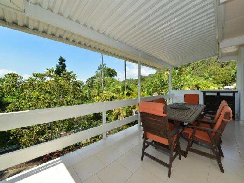 98 Hillview Crescent, Whitfield QLD 4870