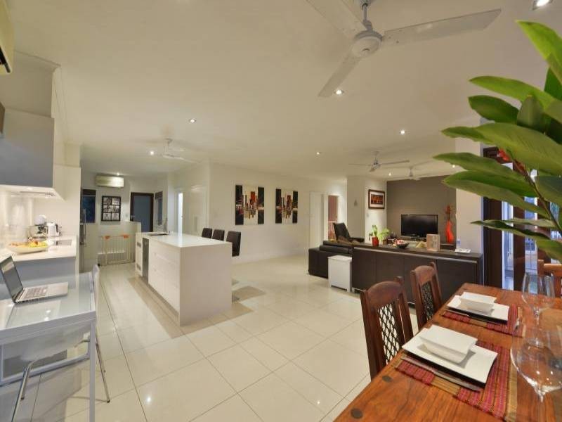 67 Flecker Street, Whitfield QLD 4870