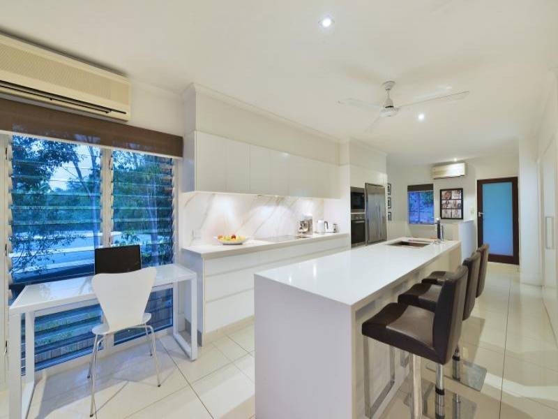 67 Flecker Street, Whitfield QLD 4870