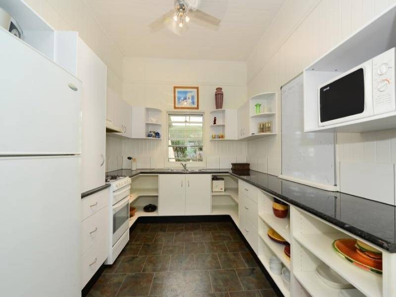 10 Beaman Close, Aeroglen QLD 4870