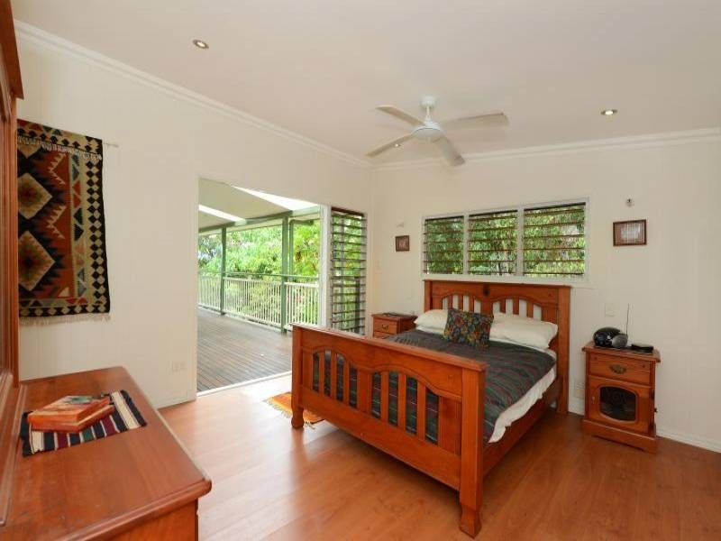 10 Beaman Close, Aeroglen QLD 4870